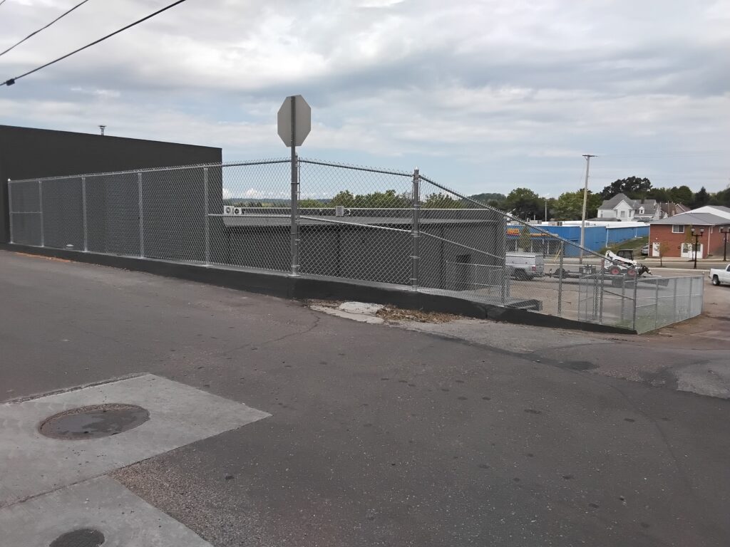 Chainlink Fence in Cambridge, Installed By Swiss Valley Fence