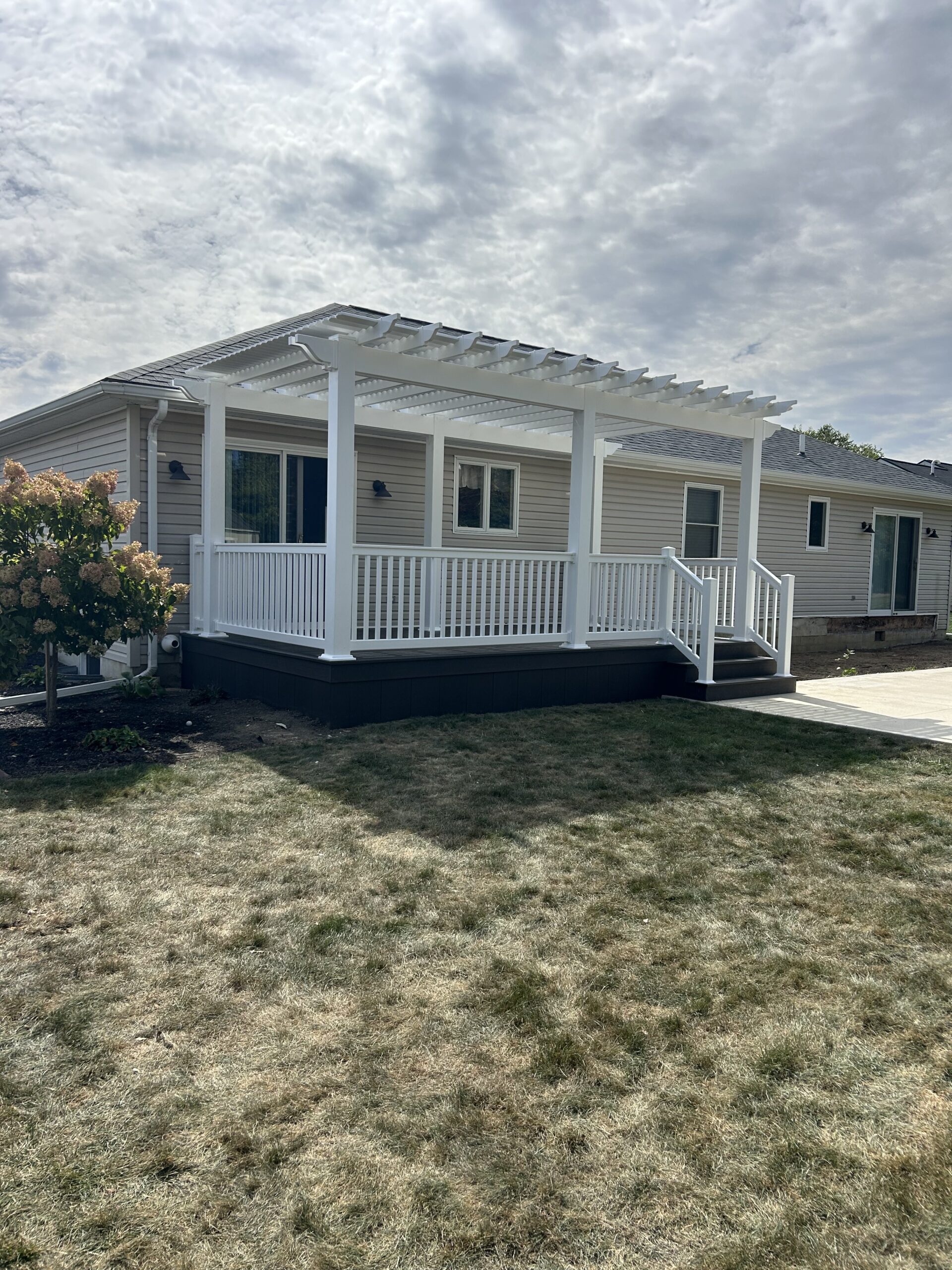 Mount Pleasant Composite Deck, Swiss Valley Fence