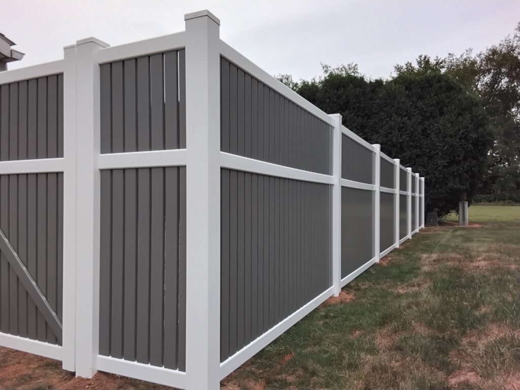 Vinyl Fence, installed by Swiss Valley Fence. Chauncey Ohio.